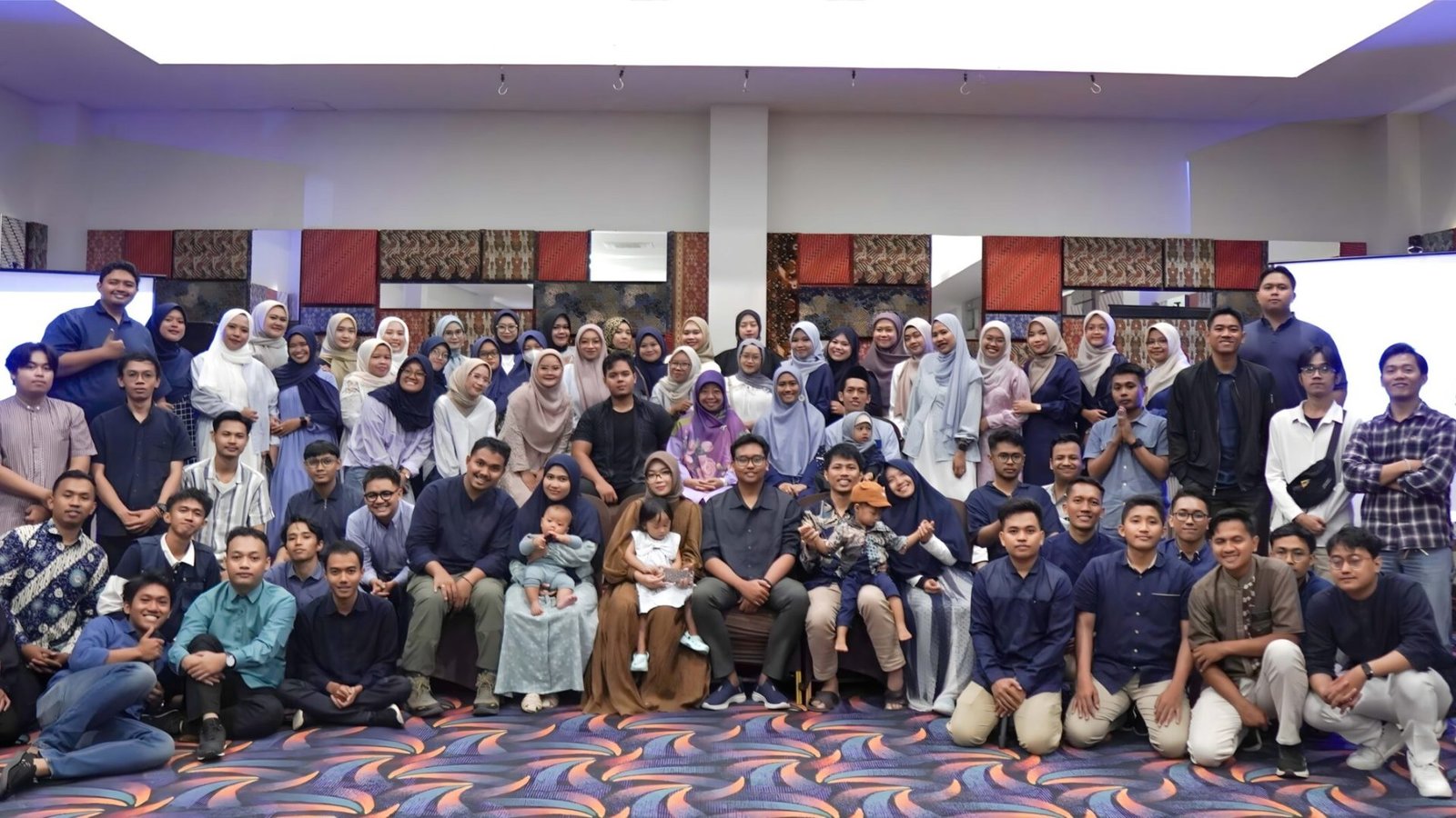 FOTO HILMAN dwn2 panjang